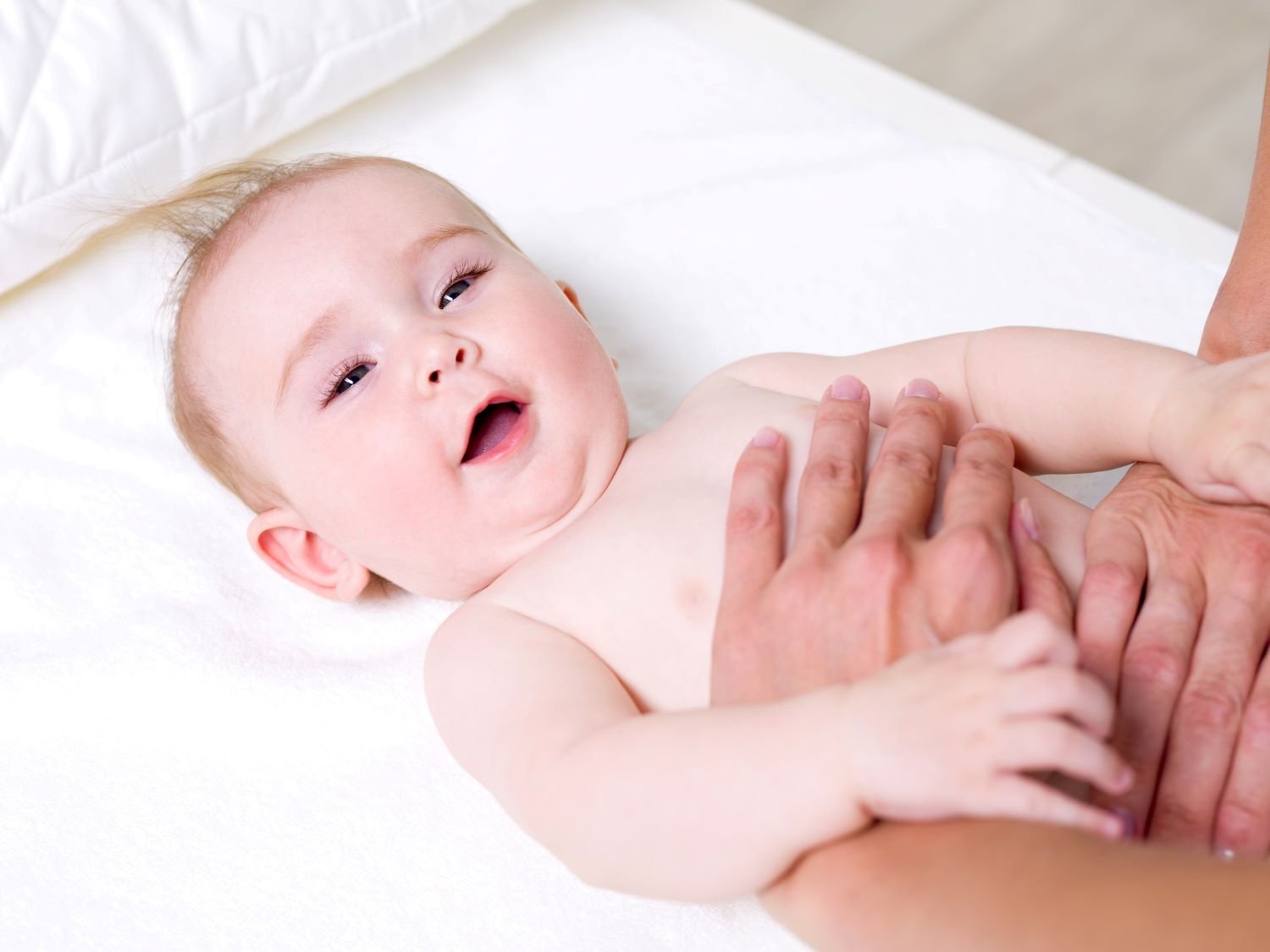 newborn-baby-massage